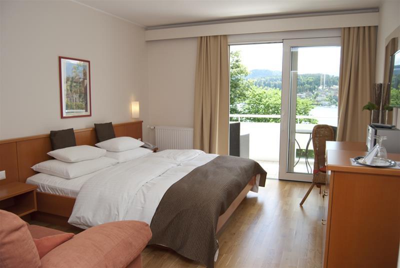 Seehotel Europa เวลเดน อัม เวิร์ทเทอร์ซี ภายนอก รูปภาพ